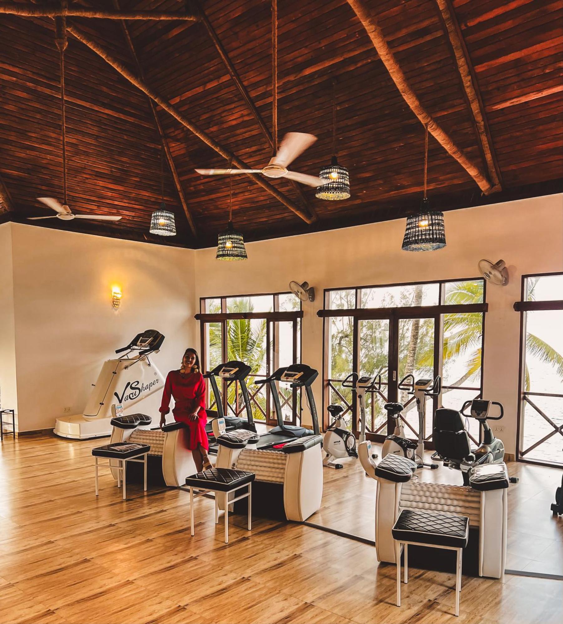 Zanzibella Hotel & Spa Кивенгва Экстерьер фото The gym at the resort